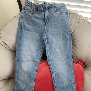 Popular American Eagle Mom Jeans